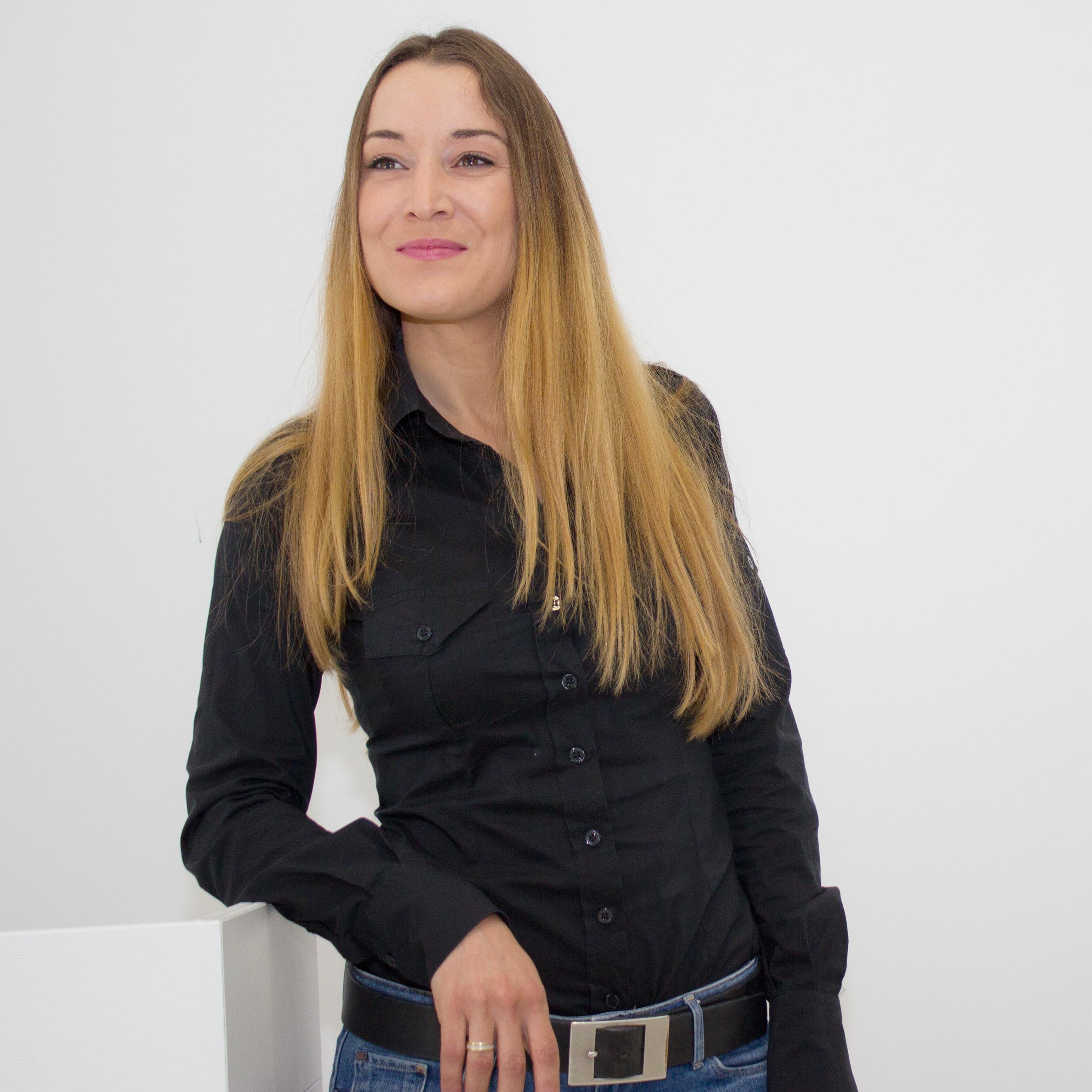 Psicóloga, Consultora, Formadora, Coach, exploradora y mamá feliz.
Siempre aprendiendo y compartiendo.