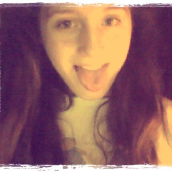 lauralyne59390's profile picture. I ♥ 1D....... My dream : you see & you talk...♥ Dance 4ever :) ♥