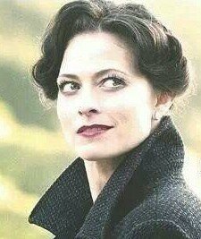 IreneAdler_XO's profile picture. [V] @Xover_RP | IC | attitude like a lady, speak & act like a lion, and think & face problems like a man | I am Irene Adler or known as THE WOMAN