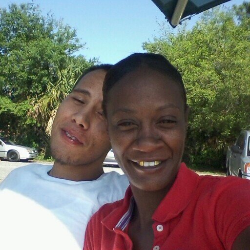 Luvin my family thats all that matter mi kids and mi husband Hanh!