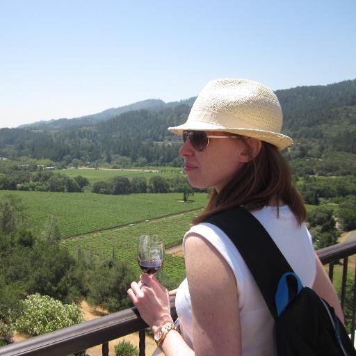 jenn_havers's profile picture. 