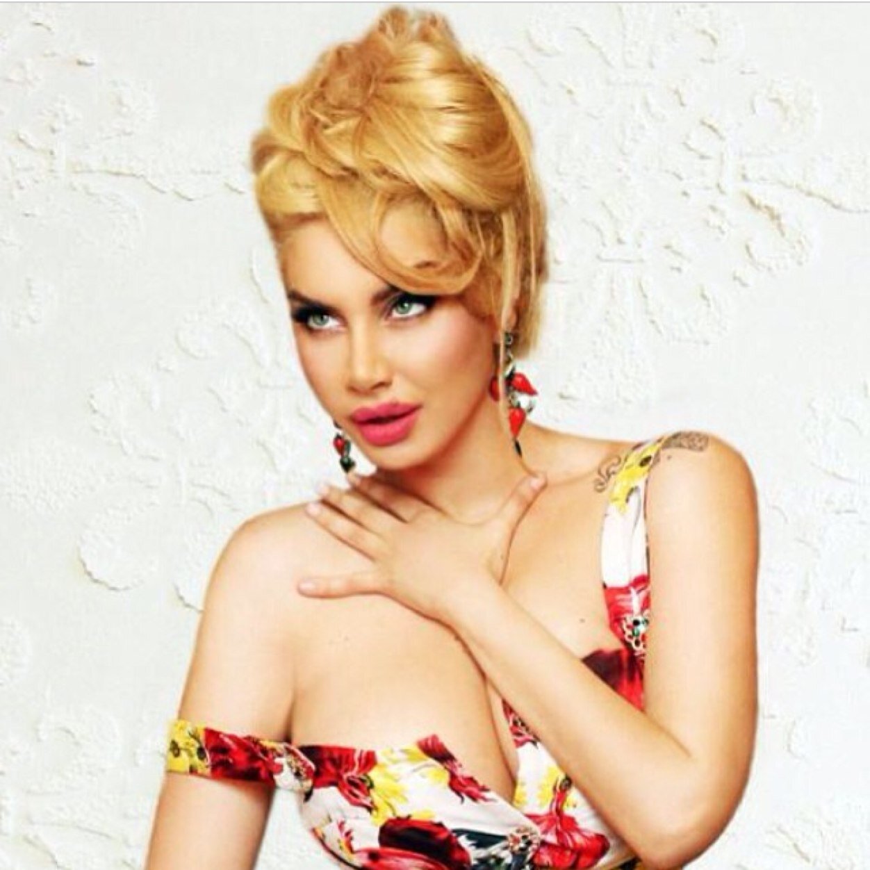 Albanian Singer And Model