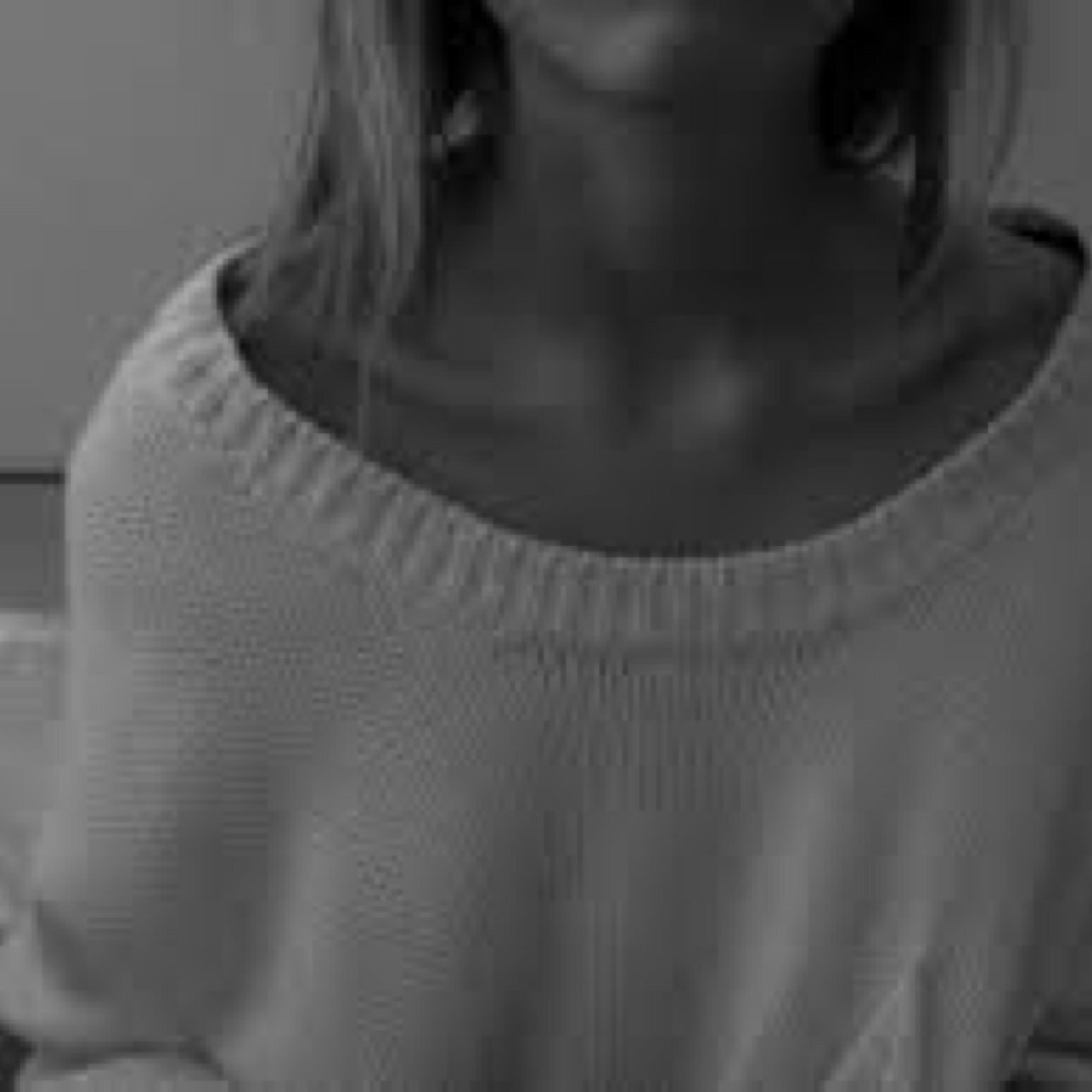 damnxanxiety's profile picture. lauryn// now i know i've got a heart because it is breaking