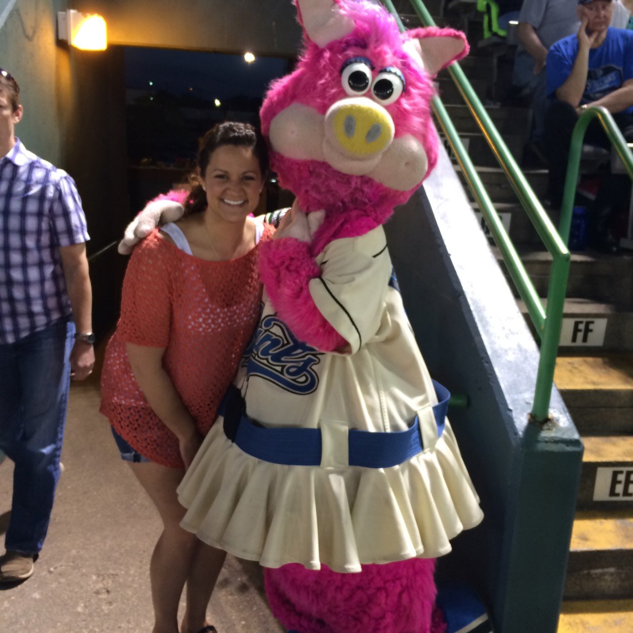 laurenuecke's profile picture. 