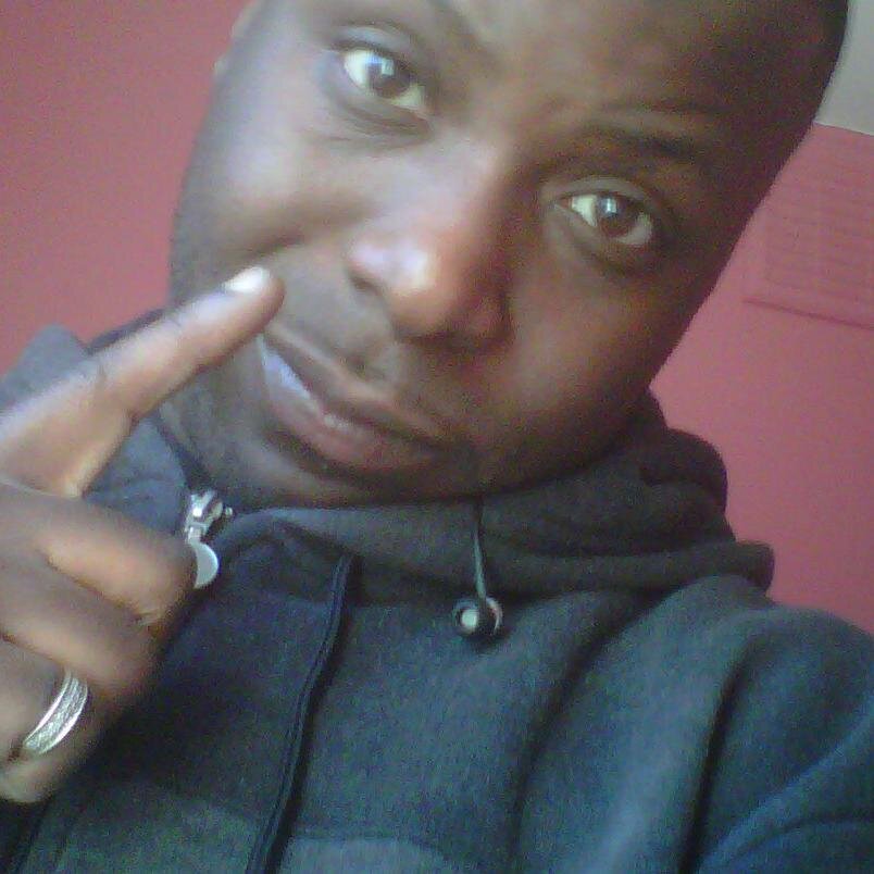 realfella1000's profile picture. 