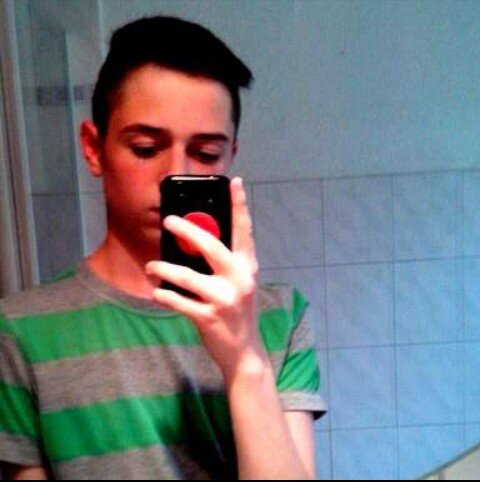 vOxDENNIS's profile picture. 