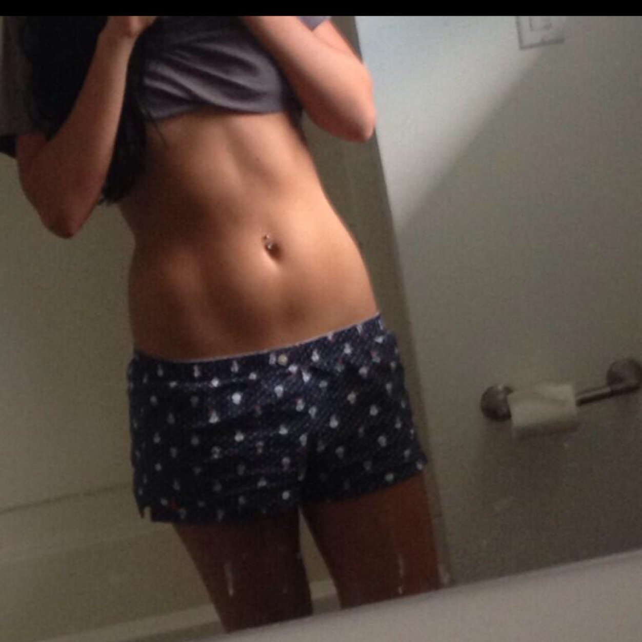 20yrs young  Bio-Chem major. Aspiring Physician Assistant. 5'9 SW:162 CW: 150 GW:130