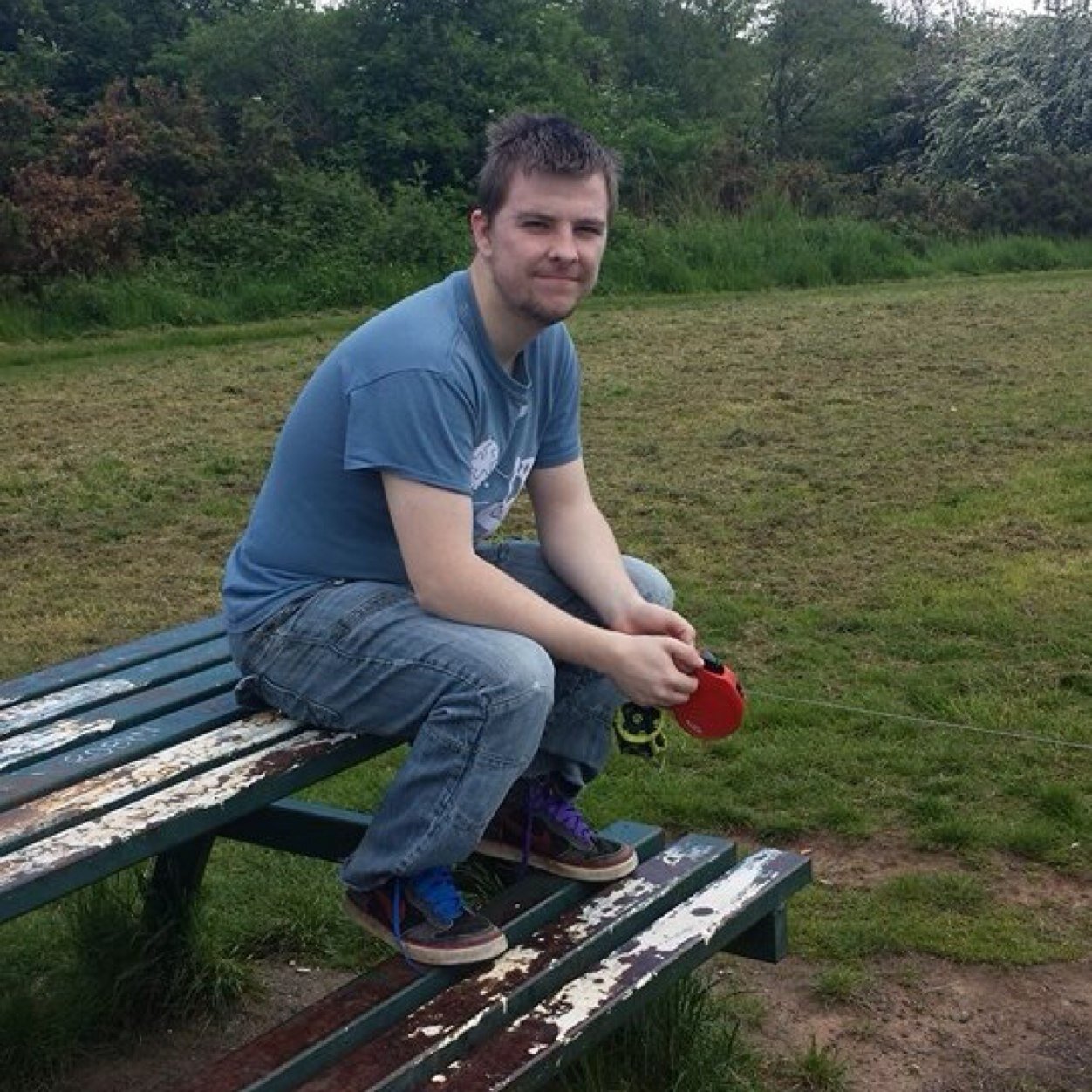 Hello gay happy man would like to meet new people XD