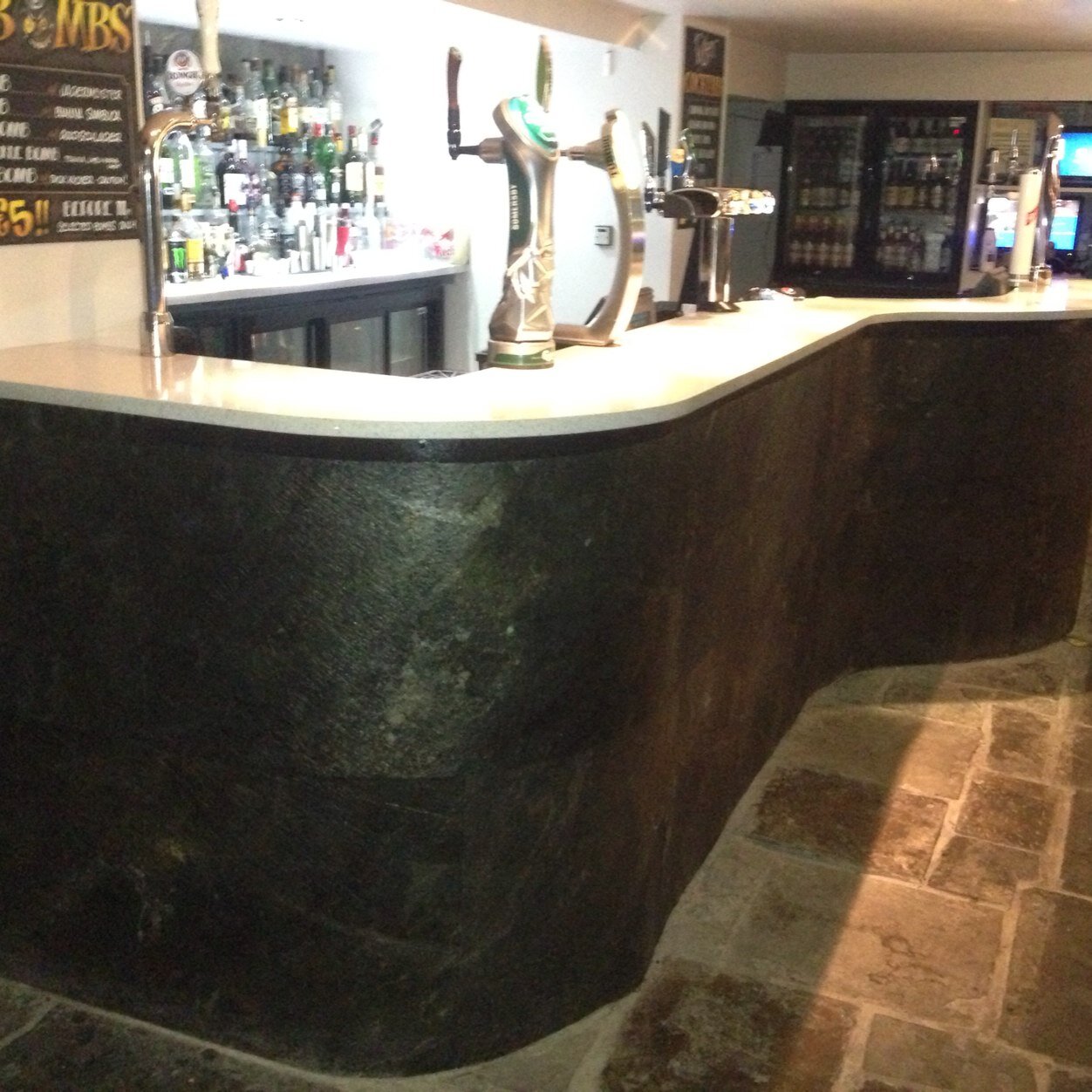 Stone Veneer panels for wetrooms-cladding-interiors-kitchens
lightweight and waterproof.