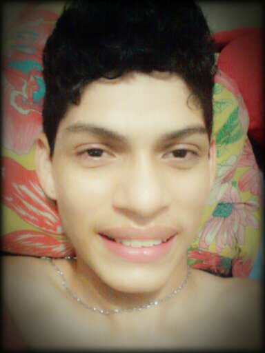 De tanto cair aprendir a derrubar. Facebook: Alison Oliver