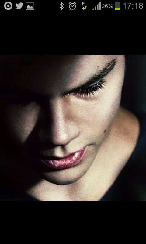 _holland_roden_'s profile picture. 