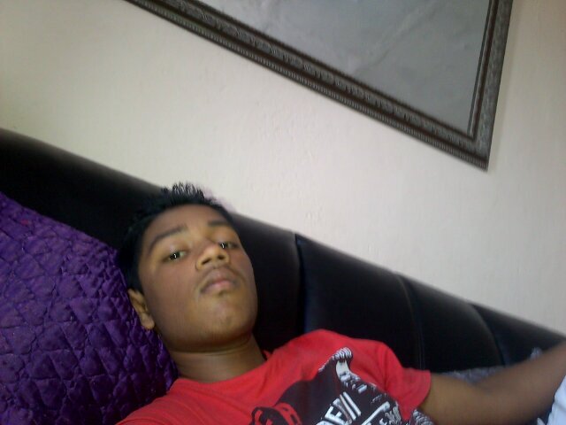 Rayden_21981's profile picture. I'm an awesome guy who can do almost anything. Box shape bmw's 325i☺,love cars.  invite me on BBM 26574019. Die hard Liverpool/ spin le' Gusheshe