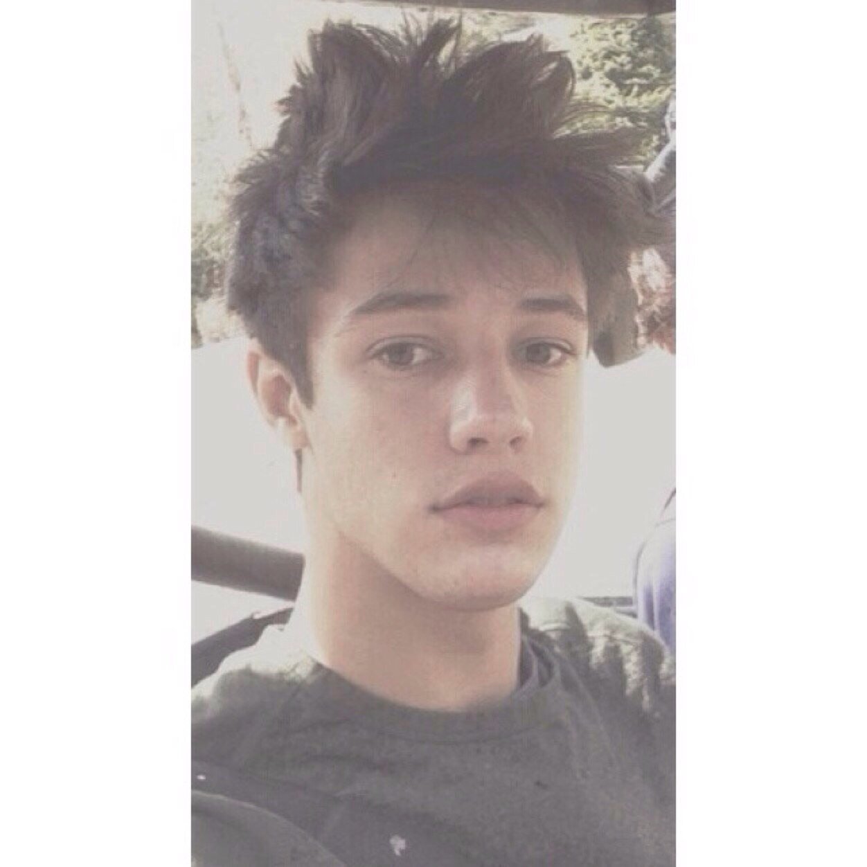 16, Everything youtube and vine. Magcon completes me, nash and jacob follow:) #magcontoireland