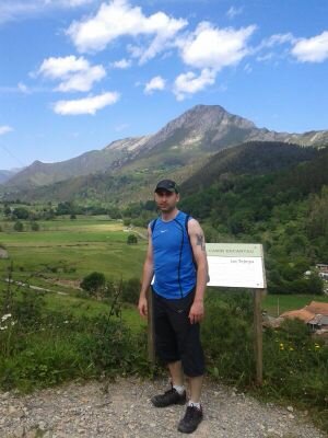 DUE, apasionado del R. Madrid y del deporte.