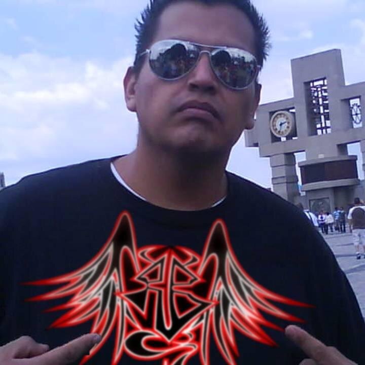 FUNDADOR DE COLECTIVO MICHSHAK V.I.P. REGGAETON MEXICO DJ I  PRODUCER  I MIXER
       REGGAETON BROTHERS COMPANY