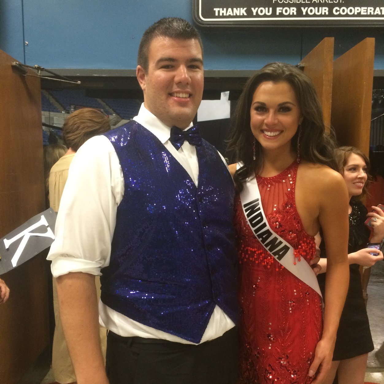 Hey! I'm Robbie. 24 years young. I love pageants! The glitz, the glamour, & the girls!