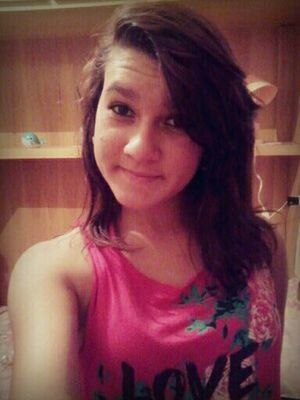 amo coxiinhas  
tenho namorada *-*
