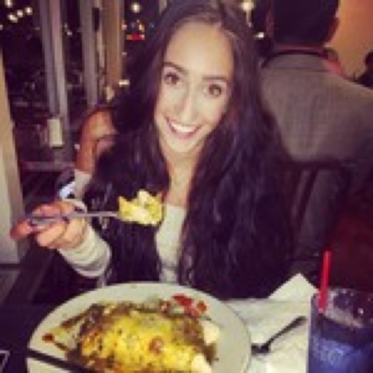 Student/yogi/foodie/strong believer in the Law of Attraction/health nut! My life revolves around food and a lot of random nonsense! Carpe Diem my friends!