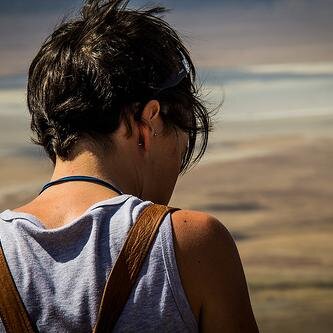 Daniela, 19. No quiero enamorarte, pero tengo tetas. ♀♀ Si me quieres liar, que sea la María.
