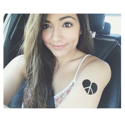 CANADIAN MOTAVATOR :)
11/03/14 Bethany followed