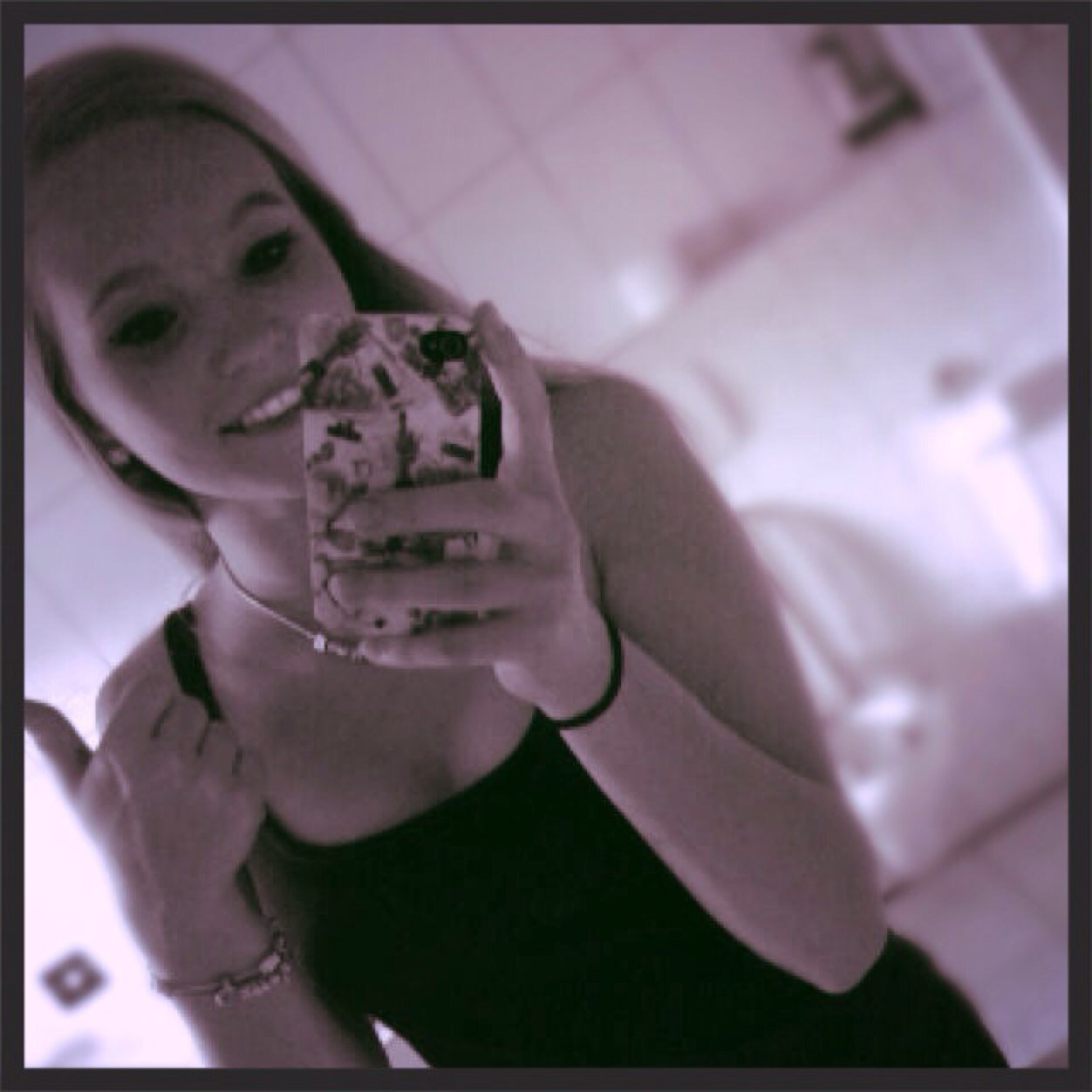 Janaa ♡ Iloveyousomuch me spatie doet t nog gewoon maar dr is gewoon geen ruimte om van iemand anders te houden ♡