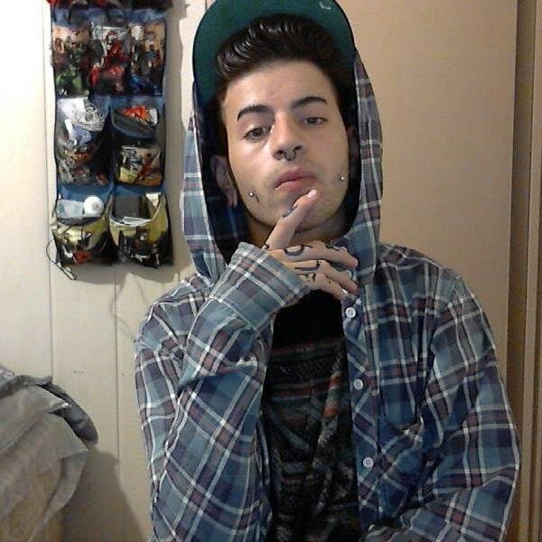 ♥-BringMeTheHorizon♥-el skate es mi vida♥- pantera-metallica-Deny-melian-♥
esto es para preguntar y saber lo que quieran
http://t.co/VfTWUTjuNS