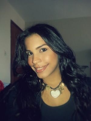 Estudiante de medicina LUZ.ve, Caraqueña de nacimiento y Maracucha de ♥