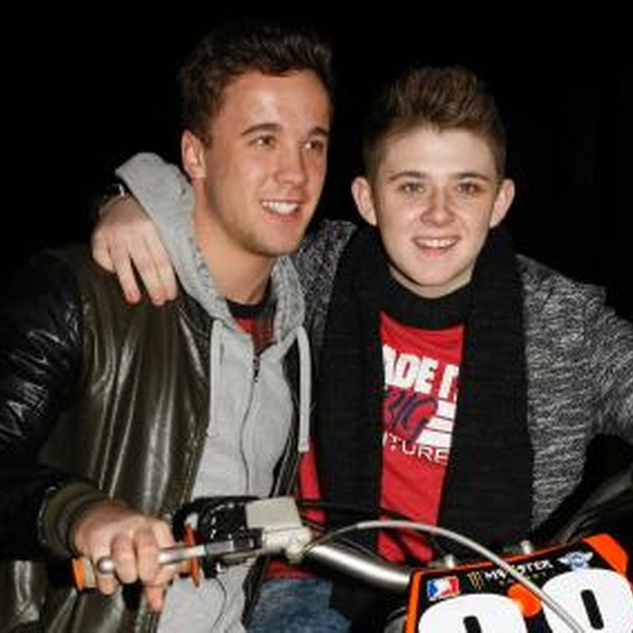 Am with my financè @samcallahan601. 23.5.14 - 4.6.14. 11.6.14 - 29.6.14. 29.6.14 - 27.7.14. 3.9.14 - 21.9.14. 19.10.14 - 28.10.14. 13.12.14 - ?