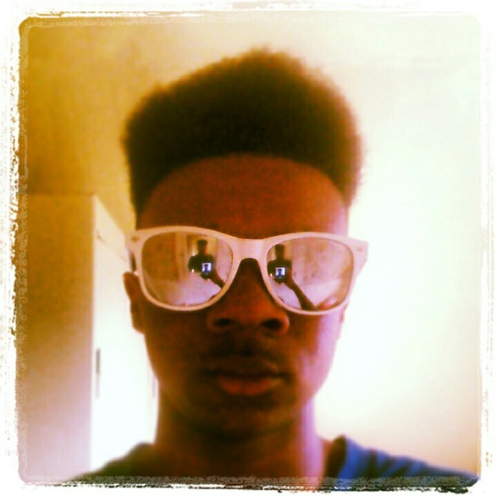 im a wanna be rapper i dont have peoples to work wit all my fav rappers is kendrick lamar