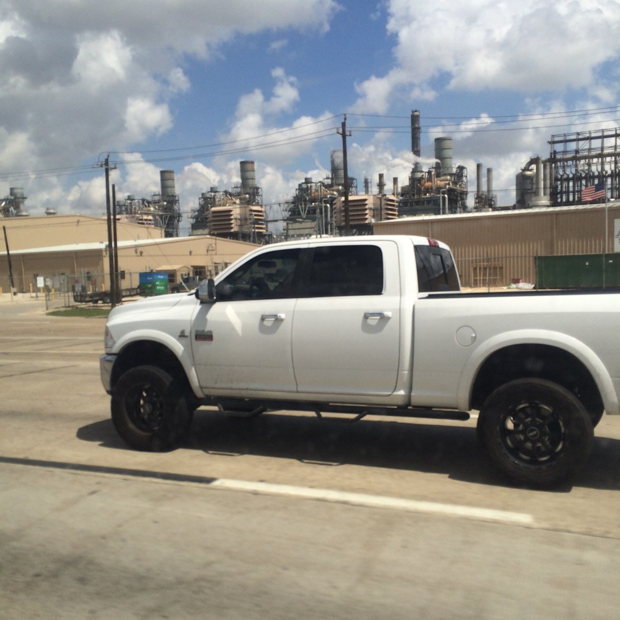 fuckin_texan's profile picture. Another guy from texas looking for people to keep me entertained, @SouthCurvyLady holds the key to my heart so you other guys best back off;)