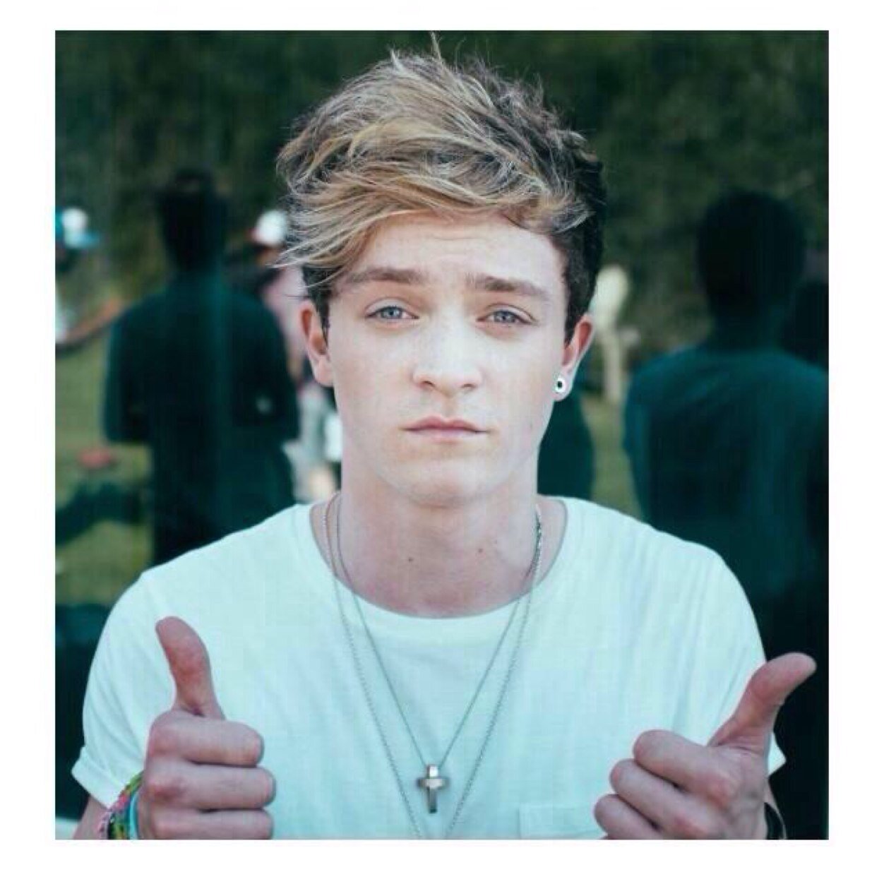 fallforball_'s profile picture. FREE FOLLOW.......follow @TichIsMySmilee