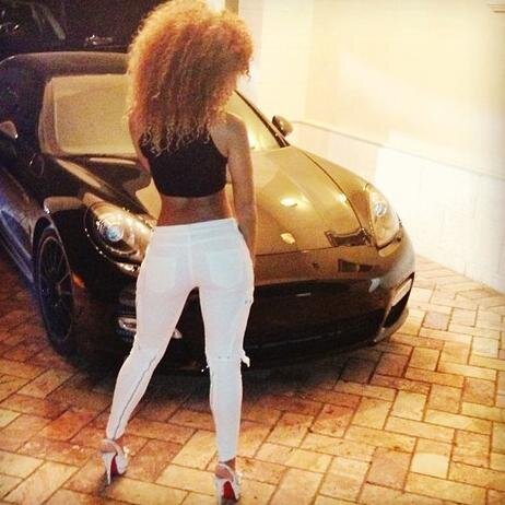 Pretty__caribbean_ est sur Twitter et oui !
SI toi aussi tu est unique alors tu est au bon endroit
Follow me