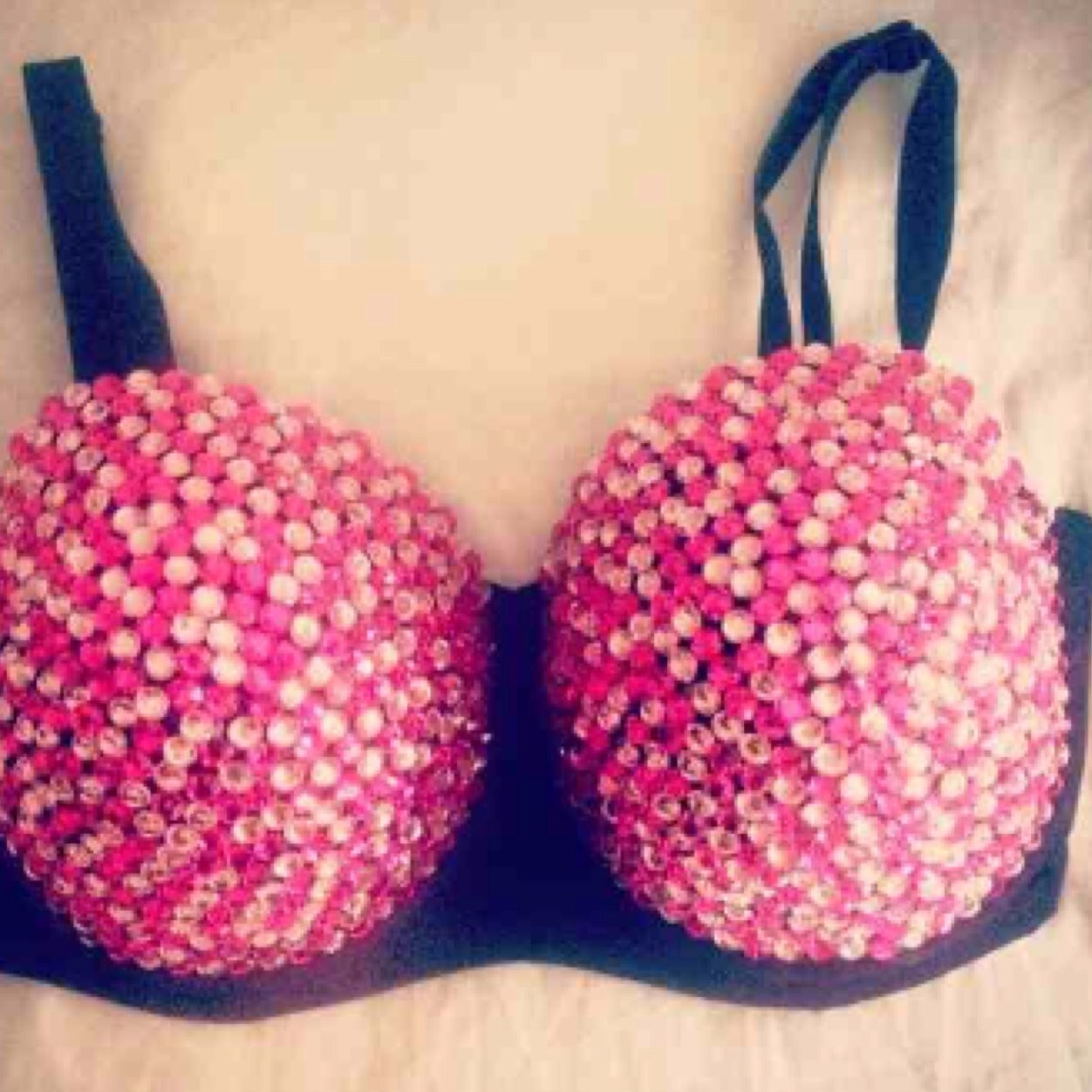 Beautiful handmade swimwear/hats/flipflops & much more! Please Follow our instagram @CrystalBikini_ ☀️No refunds!