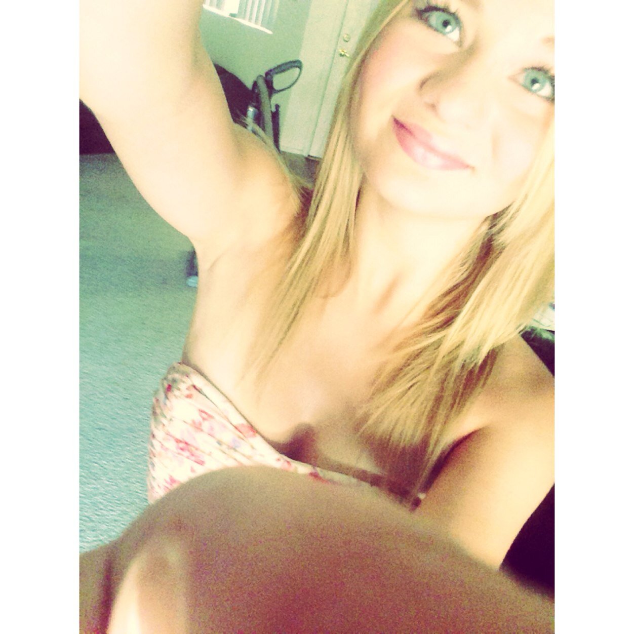 kaytertot15's profile picture. 