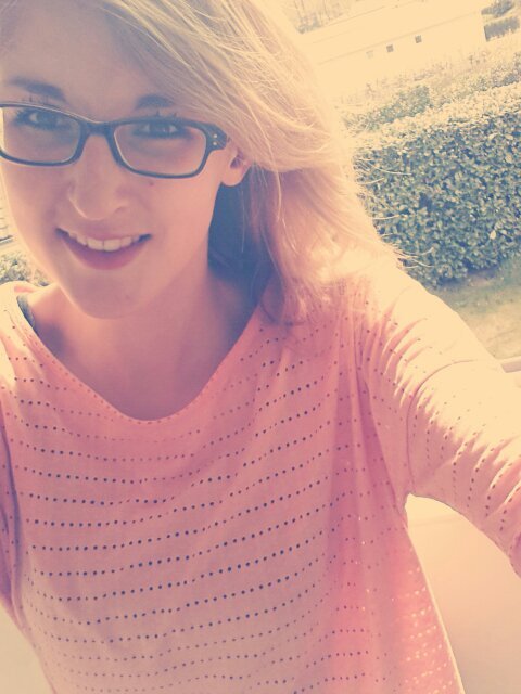 xxEmmeliexx's profile picture. .