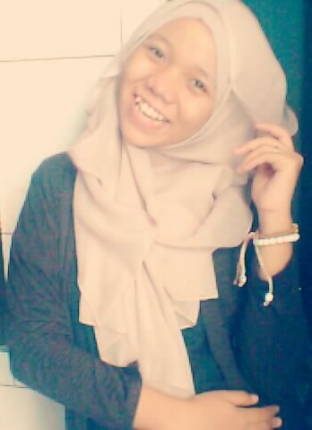 Guidance and counseling UNJ'14. Ask.fm : @afrizarau. Chocolate addict ! And be better.