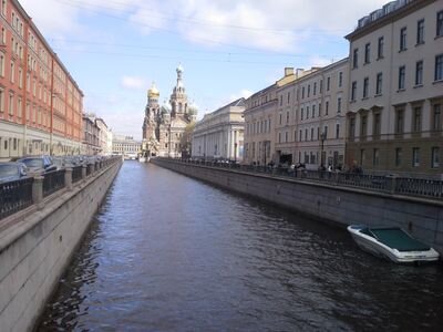 De Santafe,viviendo en Budapest , sevillista,amante de la historia. Guía turístico oficial