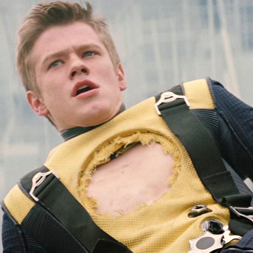 Alex__Summers's profile picture. My real name is Alexander *Alex* Summers aka Havok. My brother @Scott__Summers_.