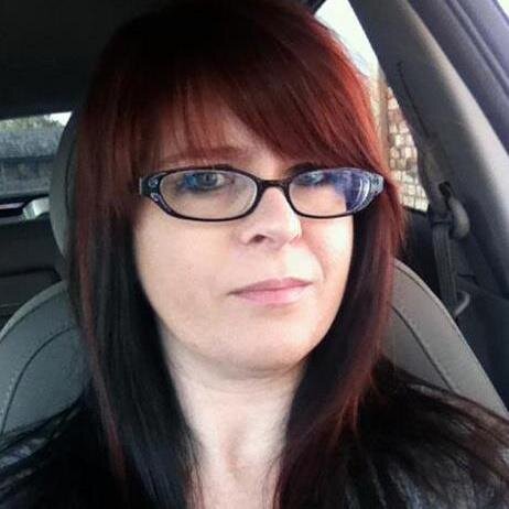 Graphic Designer • Computer Nerd • Entrepreneur • Book Worm • Internet Marketing Expert • Short Girl • Mac Snob