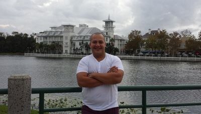 Licenciado Fisioterapeuta UCV,adoro lograr sanar,curar a todo tipo de pacientes q llegan a mis manos... LUCHANDO Y SOÑANDO X UNA VENEZUELA LIBRE Y HERMOSA......