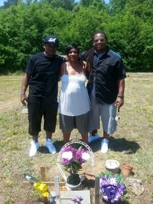 yungthuggin88's profile picture. ask