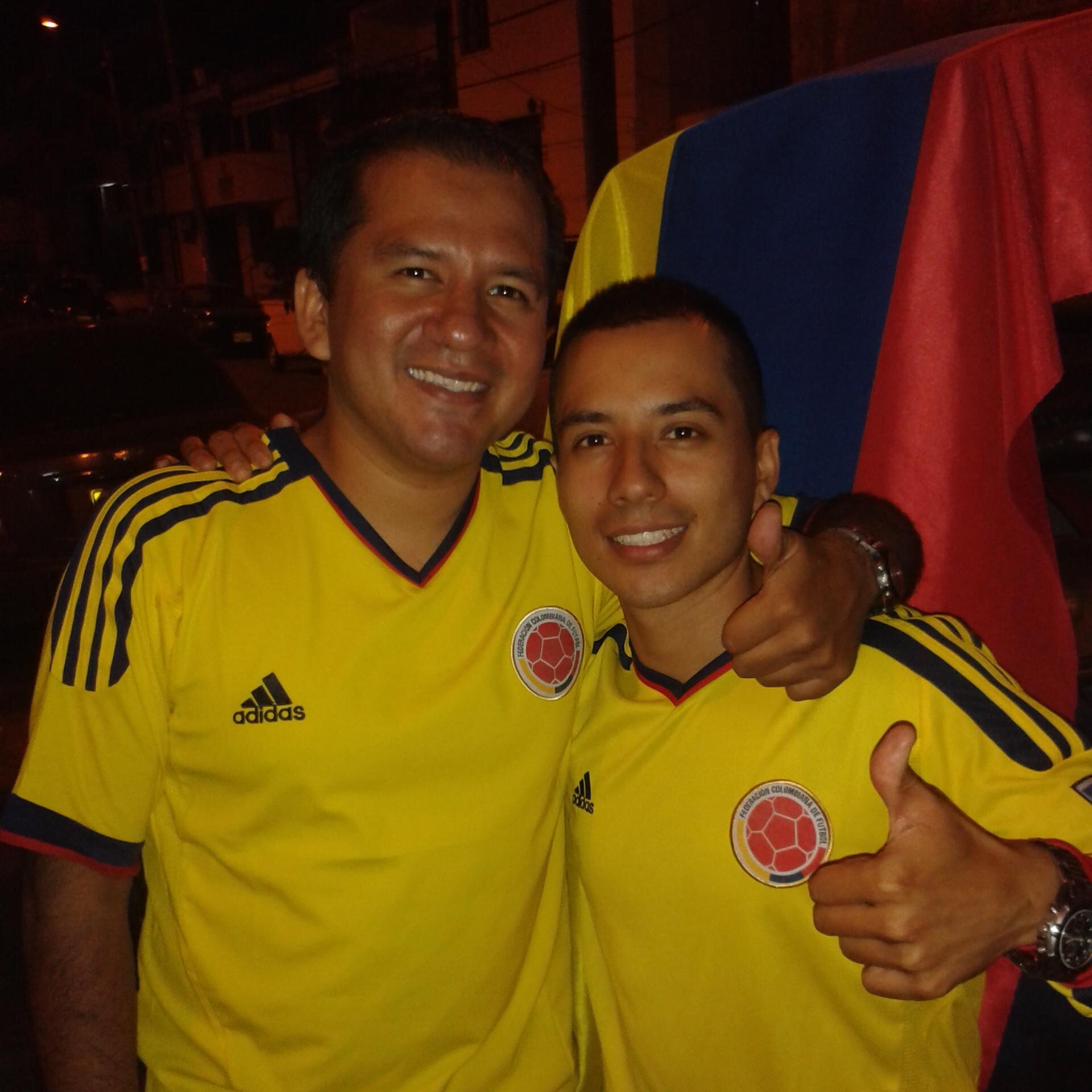 RODRIGORM1980's profile picture. ♫♫Estoy vencido porque el mundo me hizo asi, no puedo cambiar♫♫ Apasionado por el futbol, el buen cine y una buena compañia acompañada de un mar Azul!!!