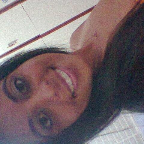 ♪ ♪ ...O que você está dizendo? 
Milhões de frases sem nenhuma cor, ôôôô 
O que você está dizendo? 
Um relicário imenso desse amor ...♪ ♪