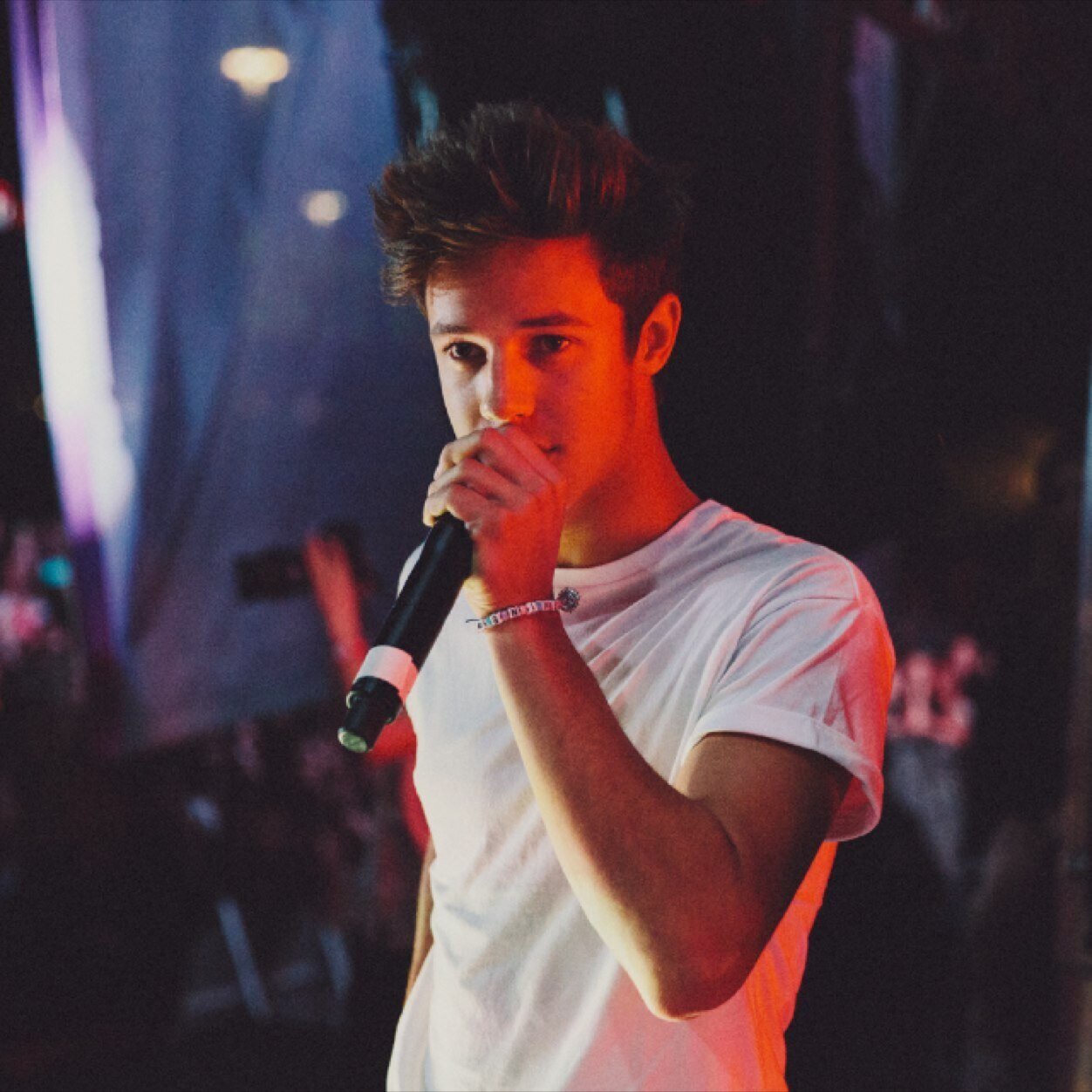 CamerunDaIIass's profile picture. Did I scare you? -NOT CAMERON DALLAS- stay strong. Please don't give up, you're beautiful and whatever you're going thru you can get thru I promise.