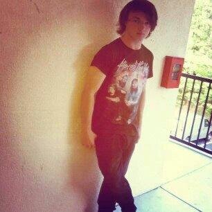 theus_brandon's profile picture. follow me I will follow back....