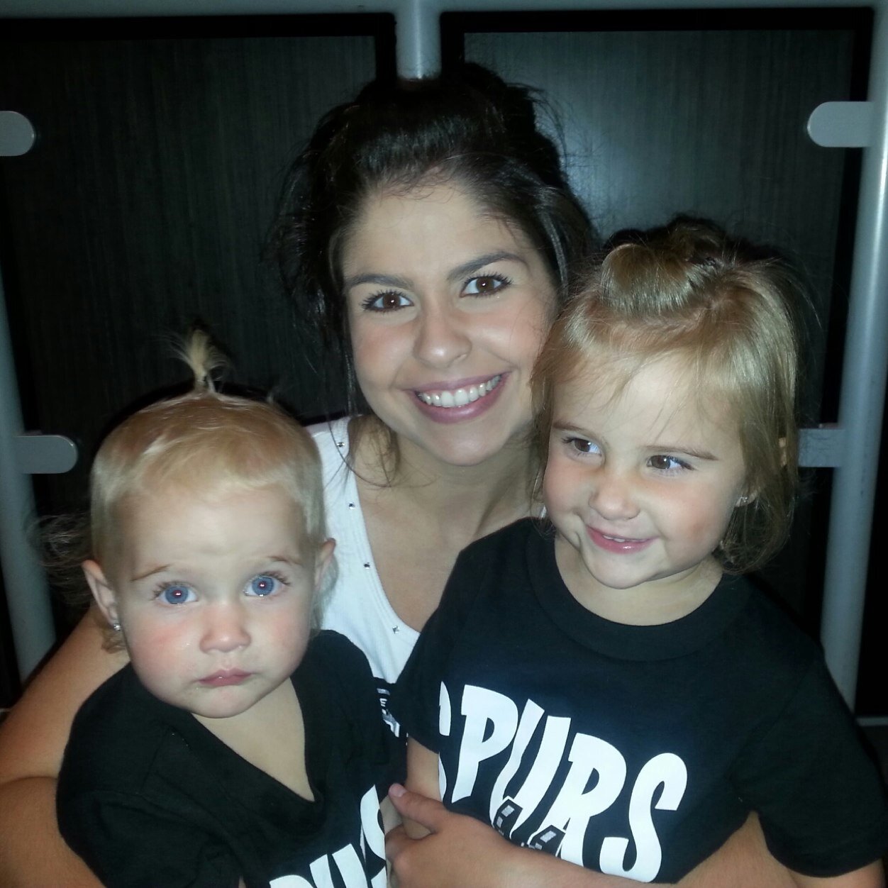 blupearlsmama's profile picture. Proud mama of two BEAUTIFUL girls, Carrington Blu and Colette Pearl! I'm a private duty nurse for disabled children, and love every second of it!!