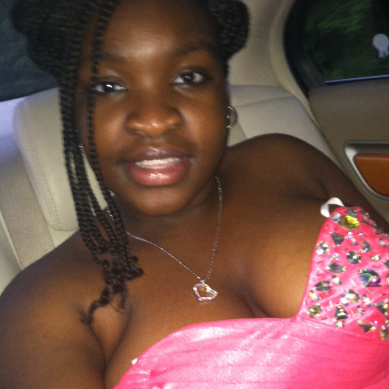 _KEYY_ov_LOVE's profile picture. 17 :)                                                             C/O 2⃣0⃣1⃣5⃣                                     Single        
Follow Me