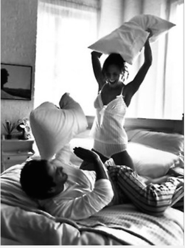 Cutest relationship goals pics.