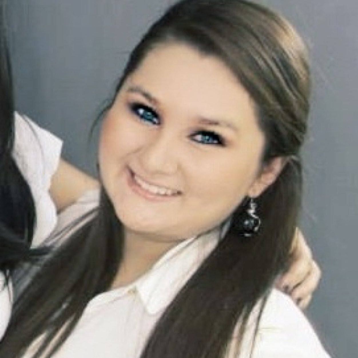 Hija de Dios, lectora compulsiva, internacionalista de profesión, salmista de corazón..