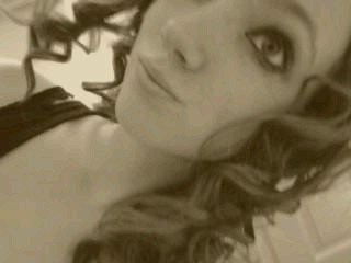 RedneckBlood_01's profile picture. You can take her outta the country but you can't take the country outta her. Justin Moore Fan!